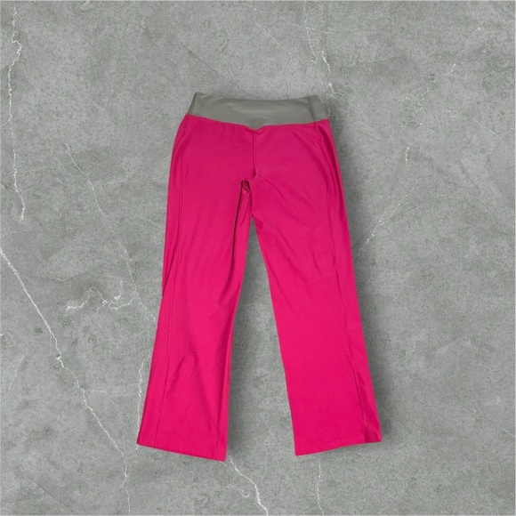 Vintage Nike Women’s Cropped Pink Yoga Pants - Picture 2 of 6